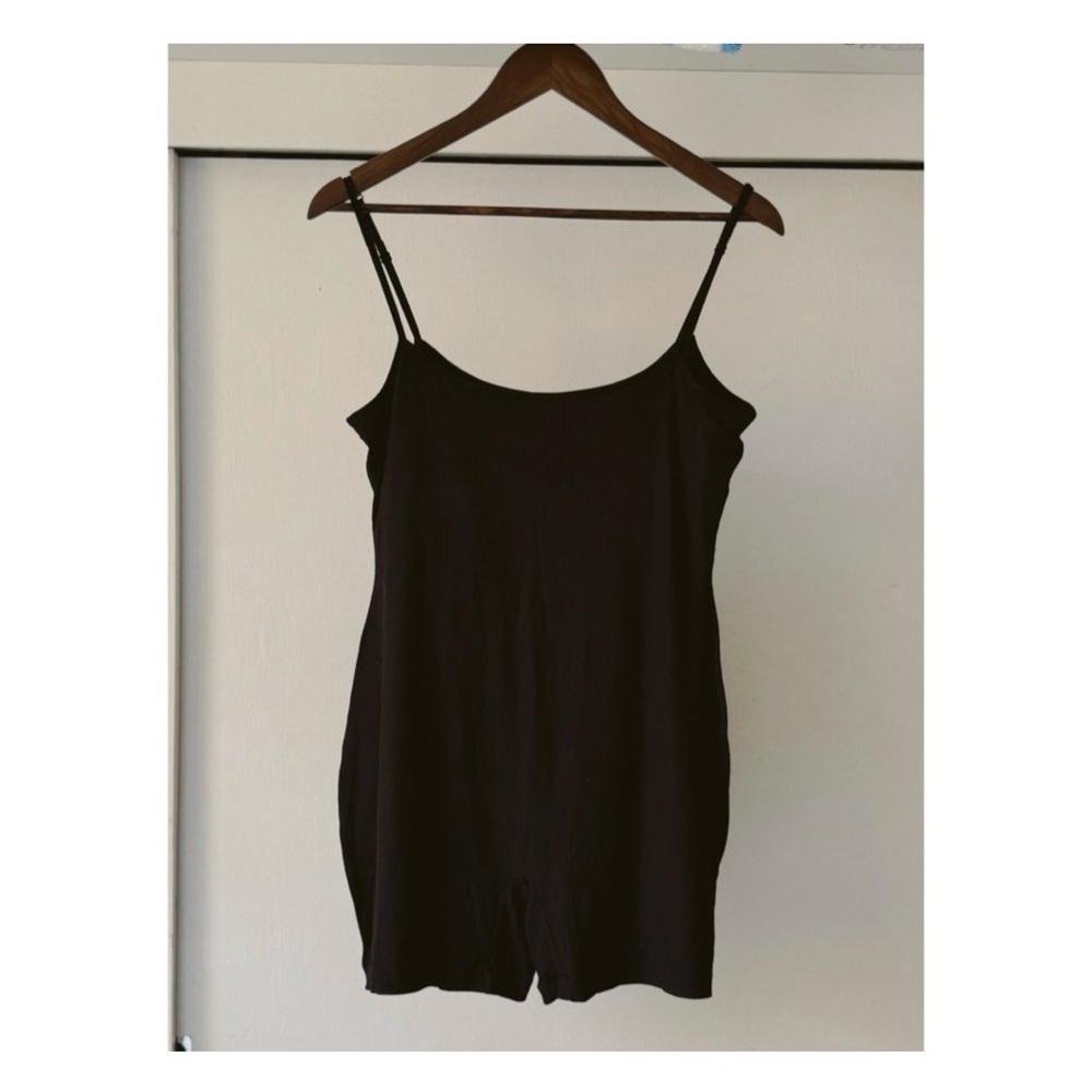 NWT SKIMS Soft Lounge Scoop Bodysuit